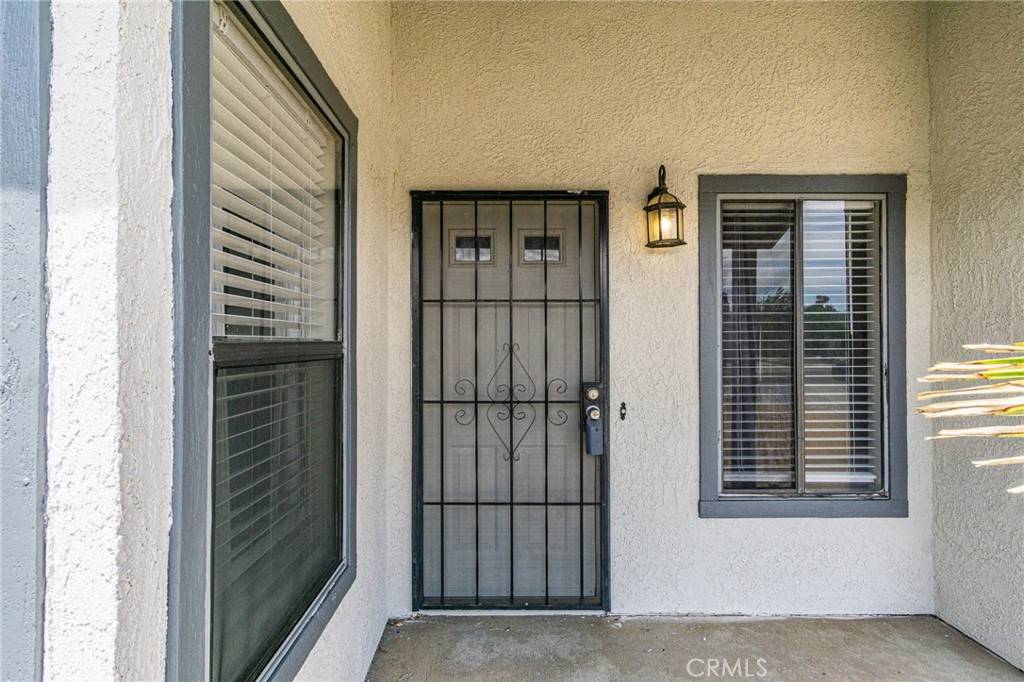 Hesperia, CA 92344,14292 Pinewood DR
