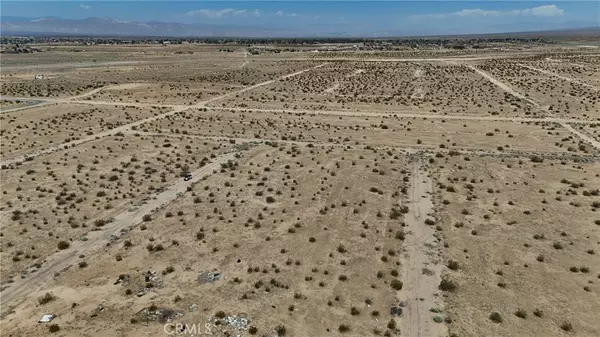 California City, CA 93505,739 106th ST