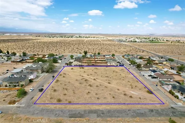 3 Aztec LN, Adelanto, CA 92301
