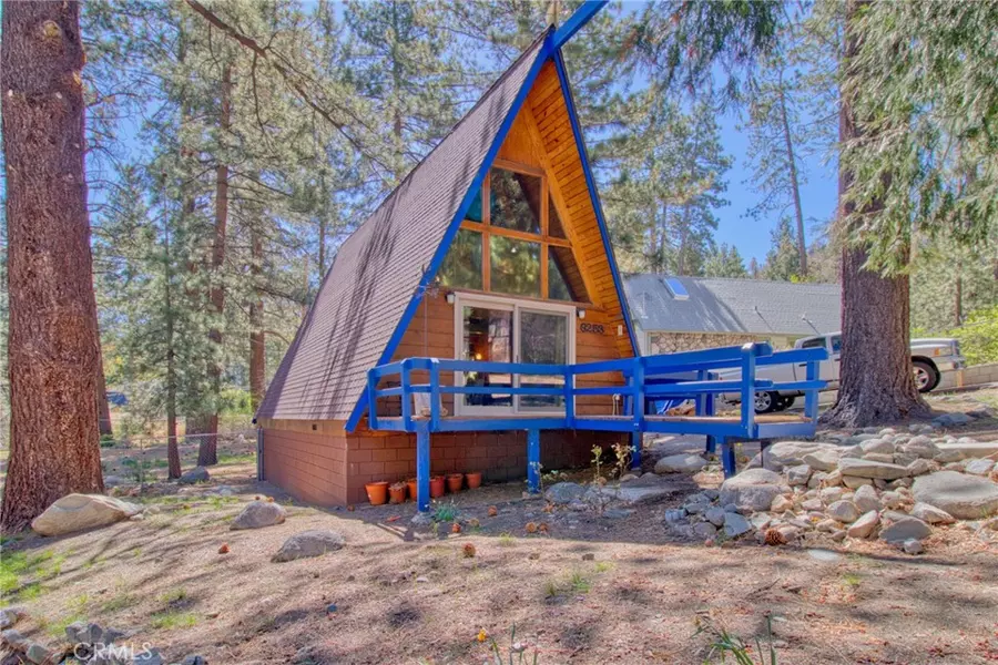 6253 Cardinal RD, Wrightwood, CA 92397