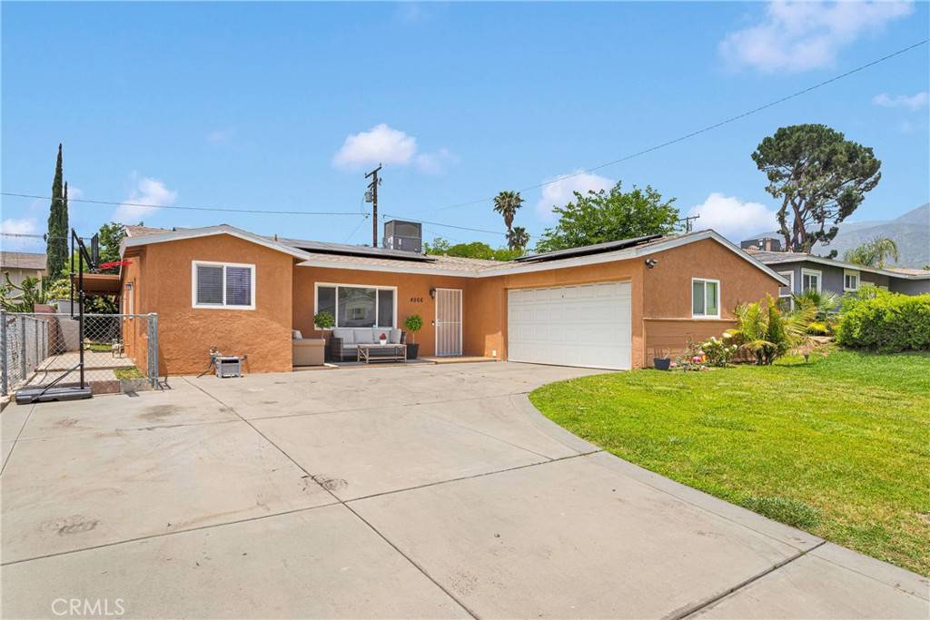 San Bernardino, CA 92407,4966 N Stoddard AVE