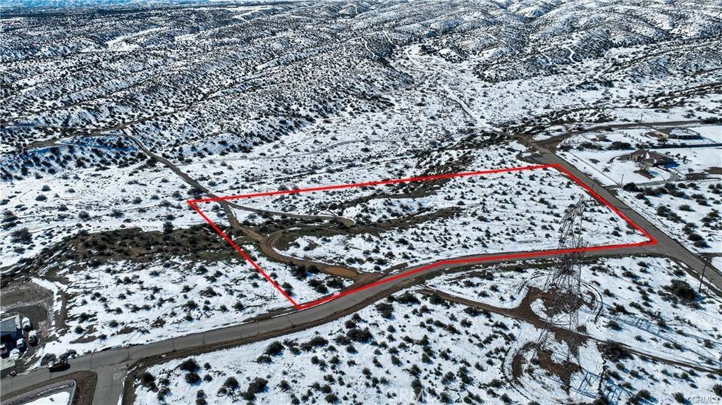 Phelan, CA 92371,7877 Capelin RD