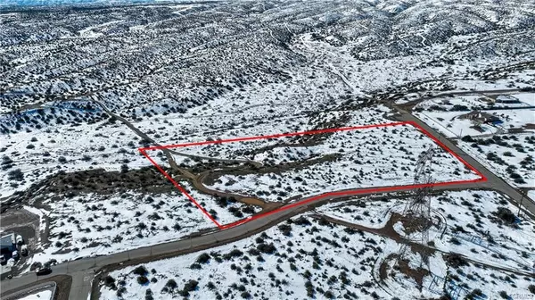 Phelan, CA 92371,7877 Capelin RD