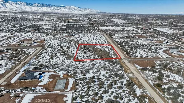 9027 Mesquite ST, Phelan, CA 92371