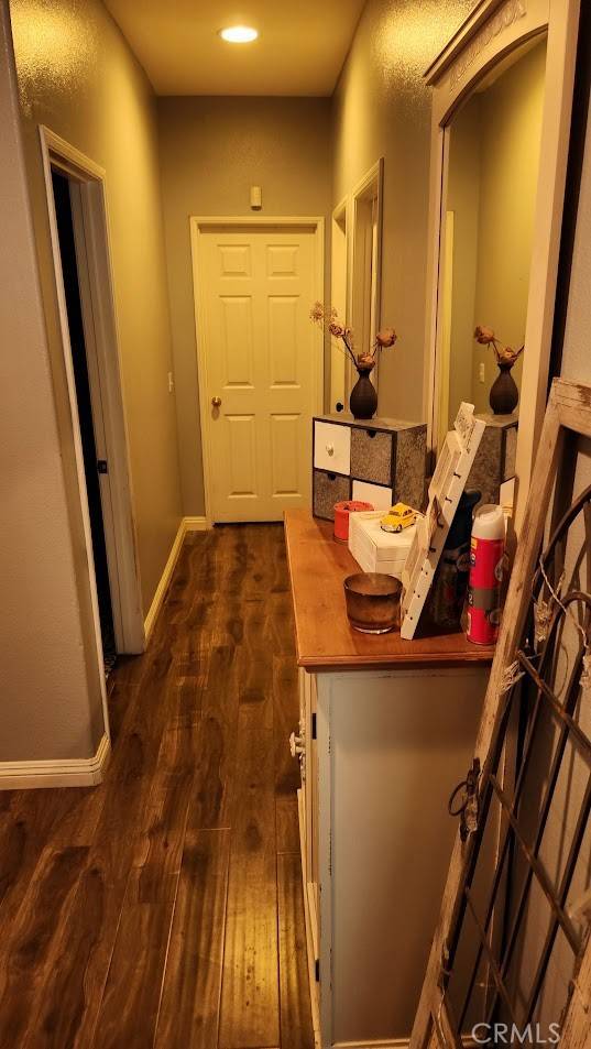 Adelanto, CA 92301,11542 Villa ST