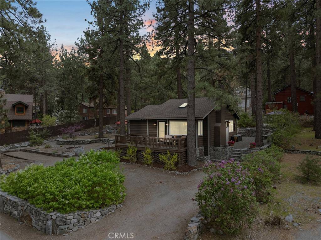 Wrightwood, CA 92397,993 Partridge RD