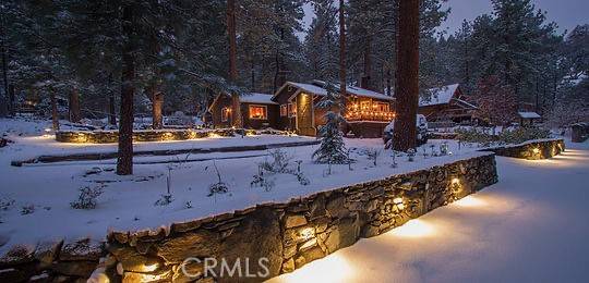 Wrightwood, CA 92397,993 Partridge RD