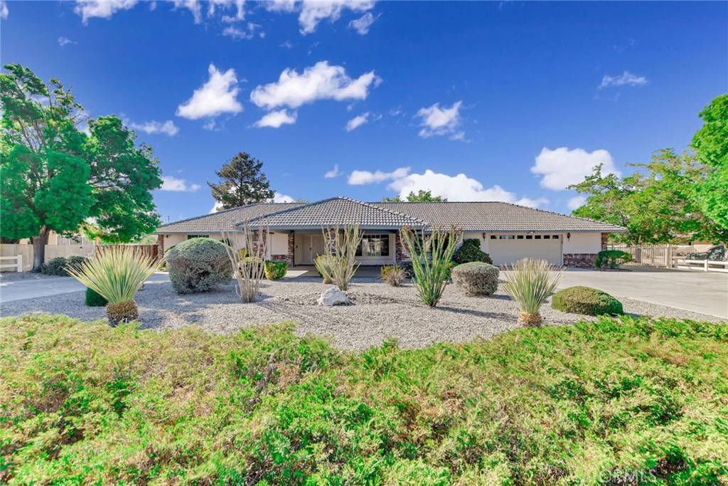 13968 Jicarilla RD, Apple Valley, CA 92307