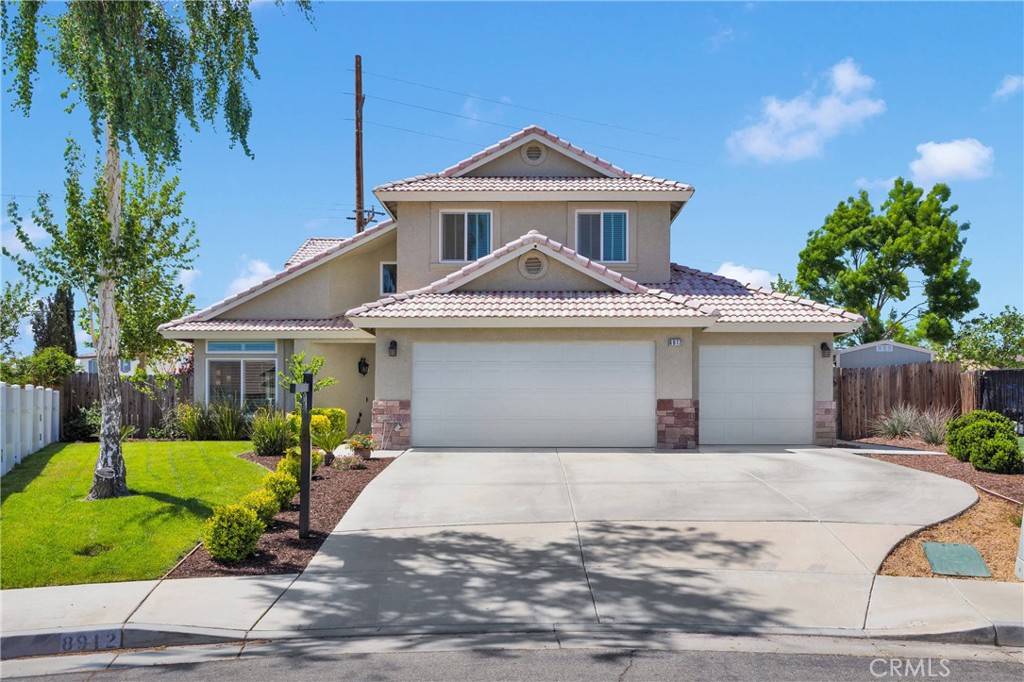8912 Concord CT, Hesperia, CA 92344