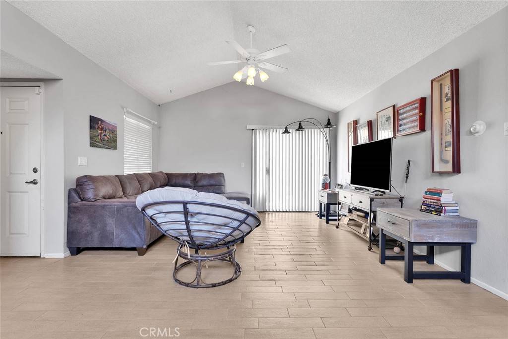 Apple Valley, CA 92308,11653 Pepper LN