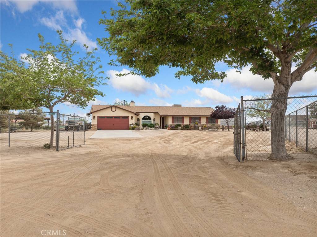 Oak Hills, CA 92371,10373 Columbine RD