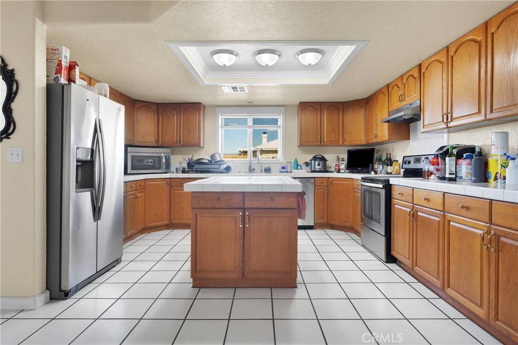 Phelan, CA 92371,6022 Solano RD
