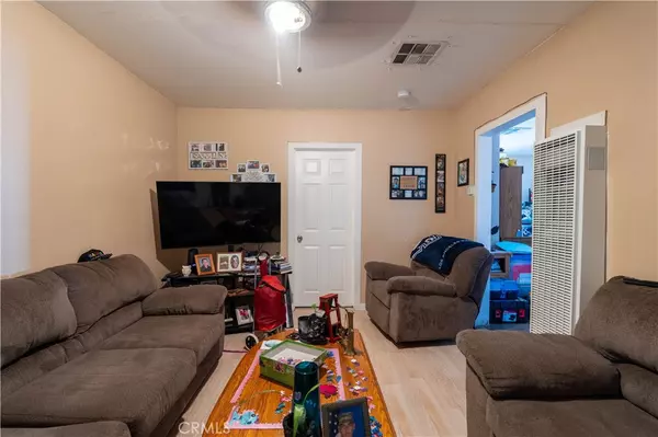 Barstow, CA 92311,113 E White ST