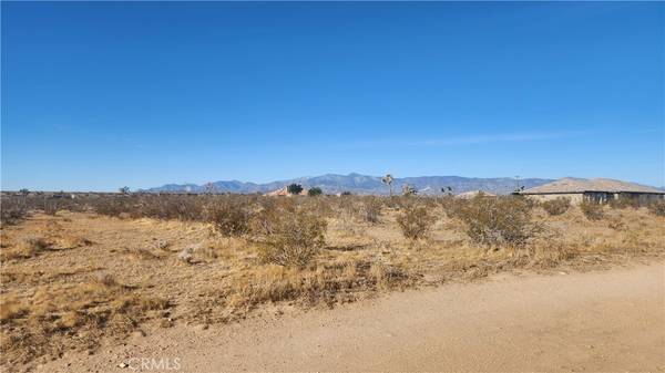 Phelan, CA 92371,0 Danbury RD