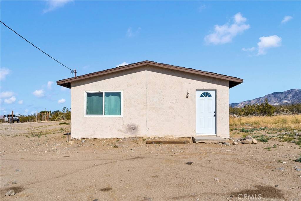 30229 Bourbon RD, Lucerne Valley, CA 92356