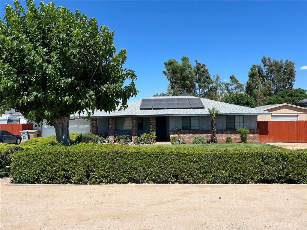Hesperia, CA 92345,7477 Corona AVE