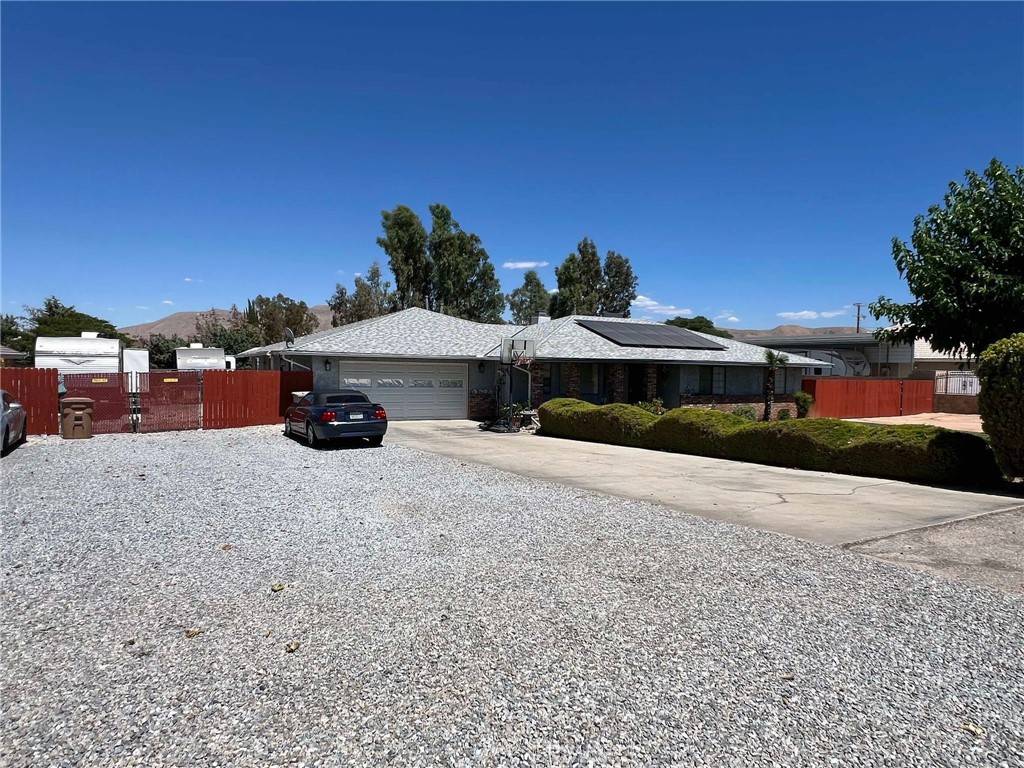 Hesperia, CA 92345,7477 Corona AVE
