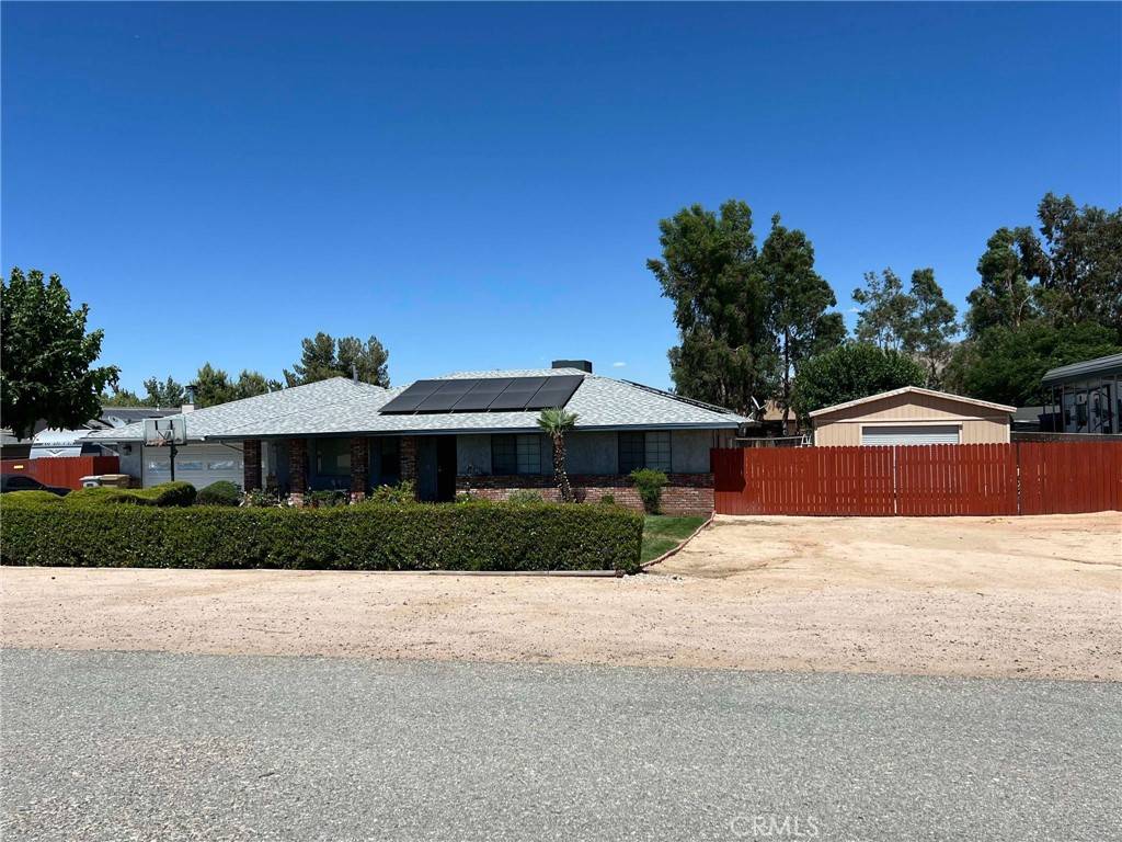 7477 Corona AVE, Hesperia, CA 92345