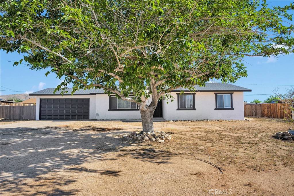 22047 Wren ST, Apple Valley, CA 92308