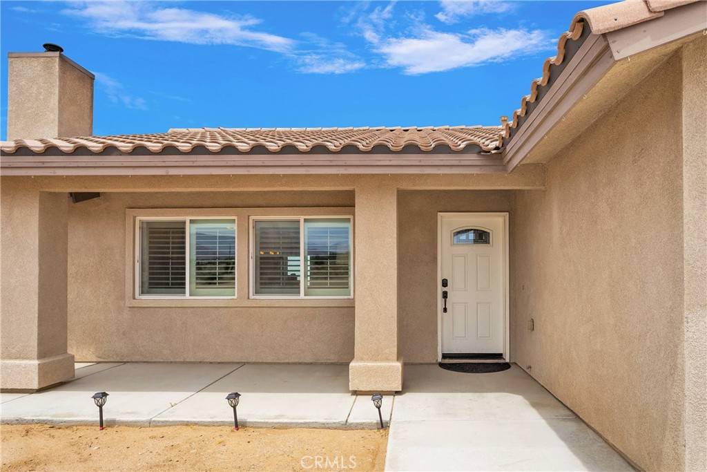 Phelan, CA 92371,5824 White Fox TRL