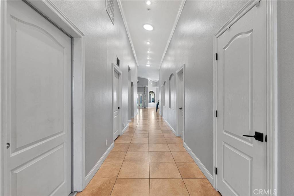 Helendale, CA 92342,14131 Topmast DR