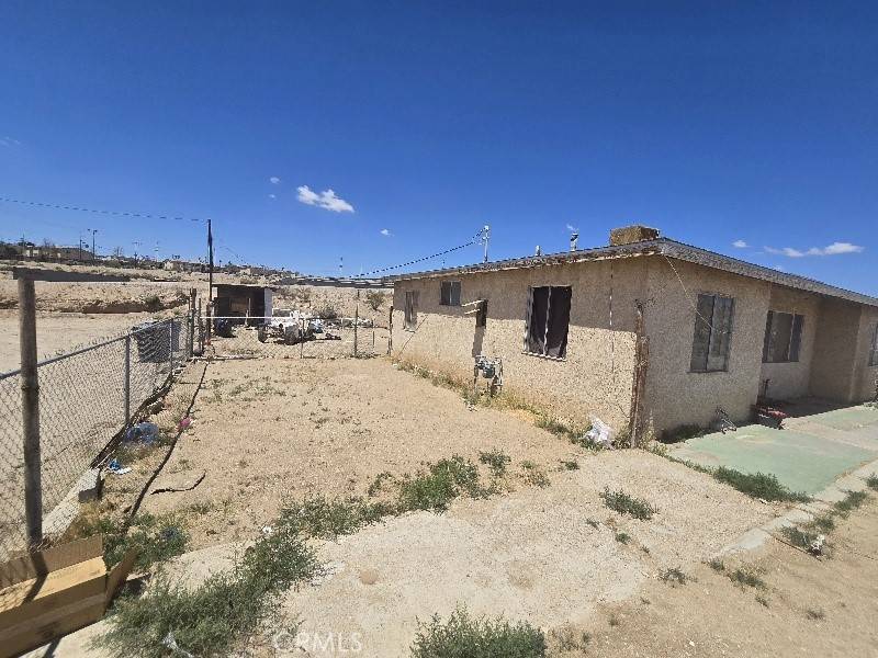 Barstow, CA 92311,1368 Carmen DR