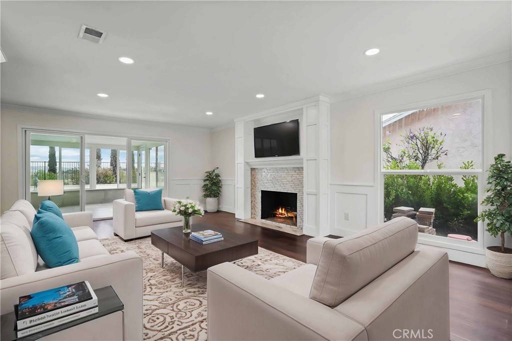 Chatsworth, CA 91311,22100 Acorn St ST