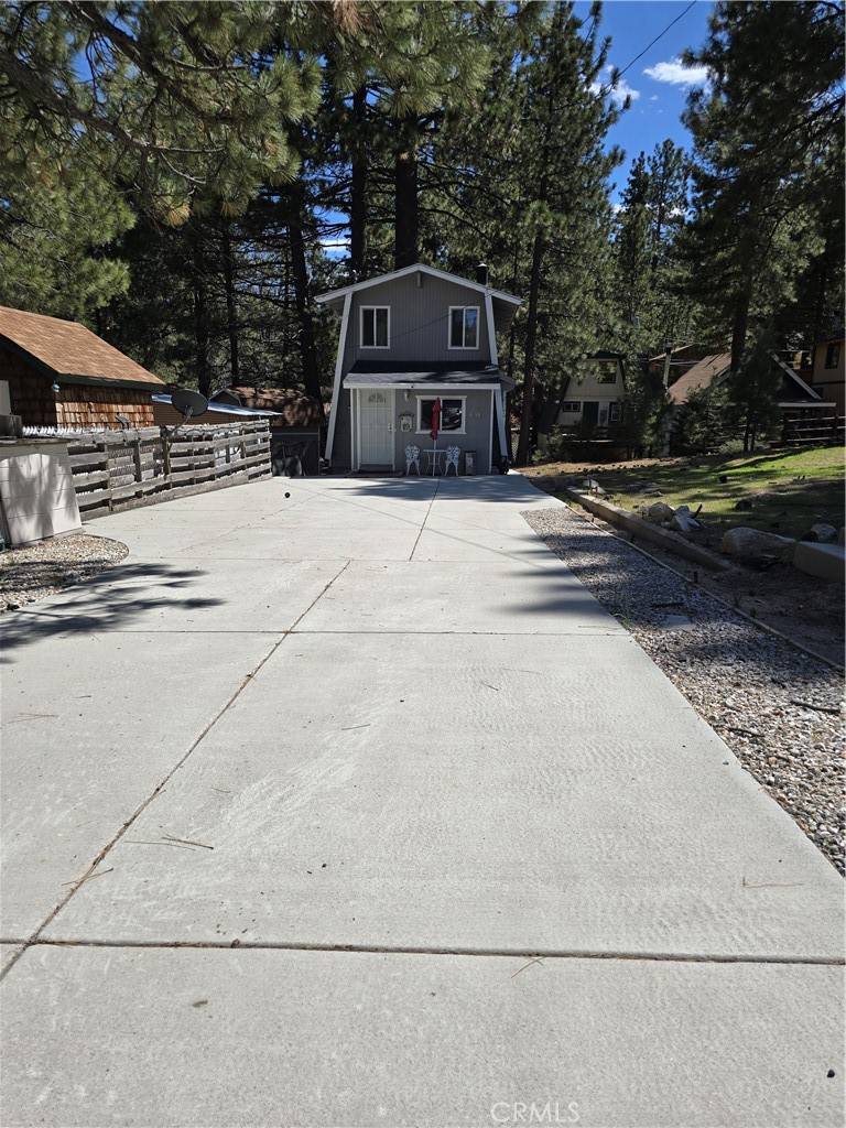 Green Valley Lake, CA 92341,33337 Holcomb Creek DR