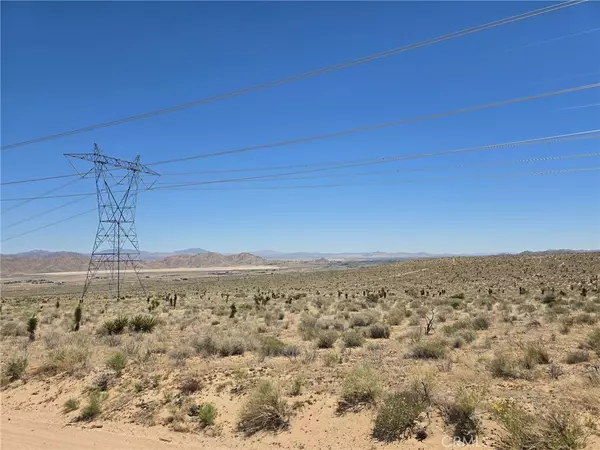 Apple Valley, CA 92308,22 Canyon View RD