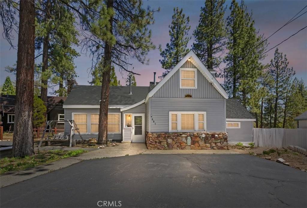 681 Chipmunk LN, Big Bear Lake, CA 92315