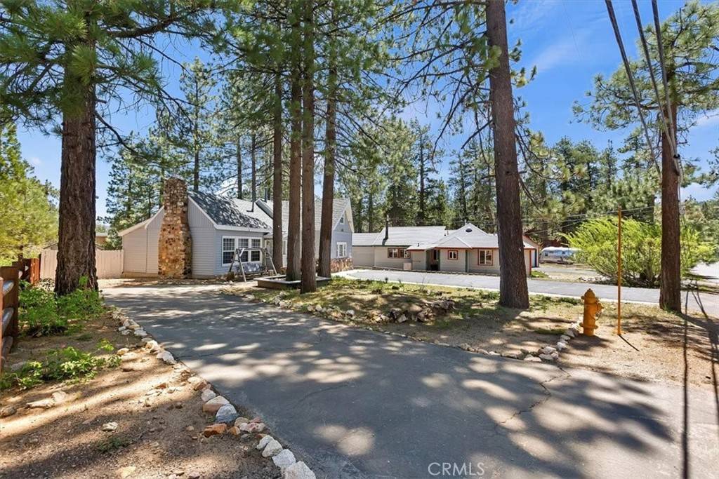 Big Bear Lake, CA 92315,681 Chipmunk LN