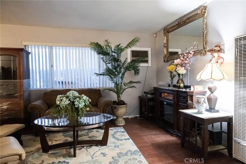 Banning, CA 92220,3087 W George ST