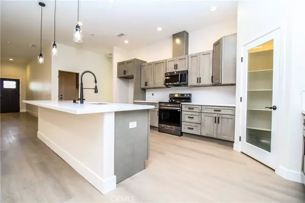 Helendale, CA 92342,14812 Crofton LN