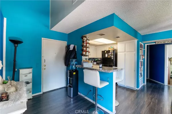 Ontario, CA 91762,320 W Walnut ST #6