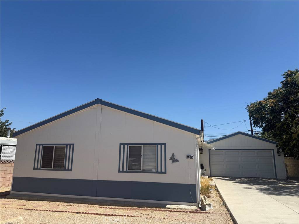 19093 Monterey ST, Hesperia, CA 92345