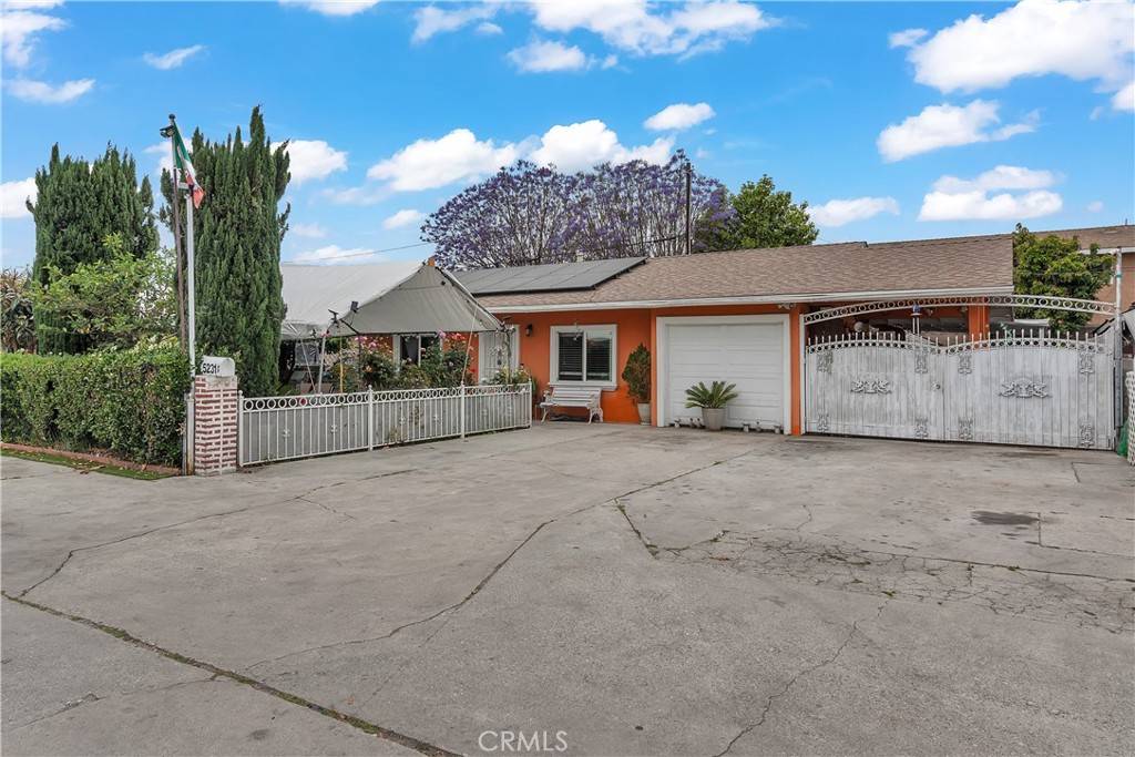 5231 1/2 Clara ST, Cudahy, CA 90201