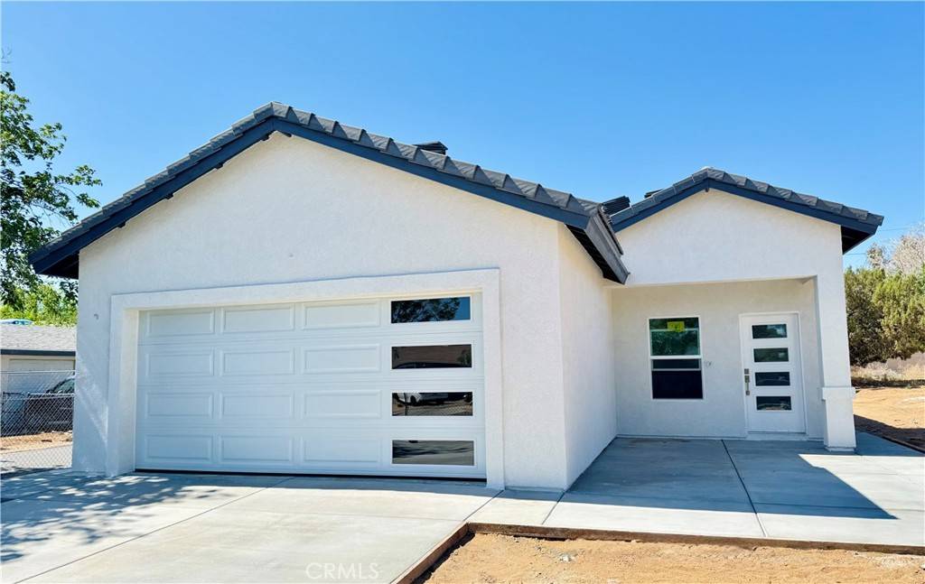 Hesperia, CA 92345,16063 Spruce St