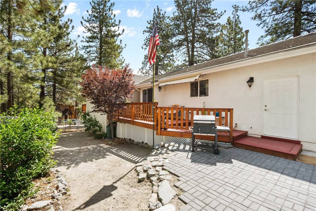 Wrightwood, CA 92397,5399 Lone Pine Canyon RD