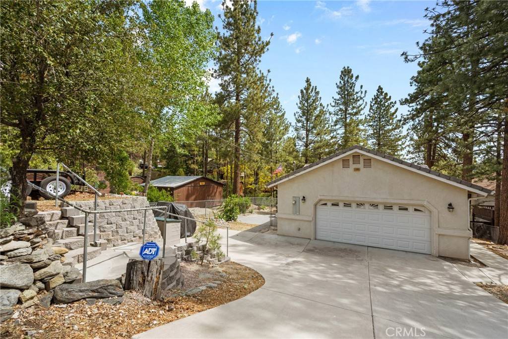 Wrightwood, CA 92397,5399 Lone Pine Canyon RD