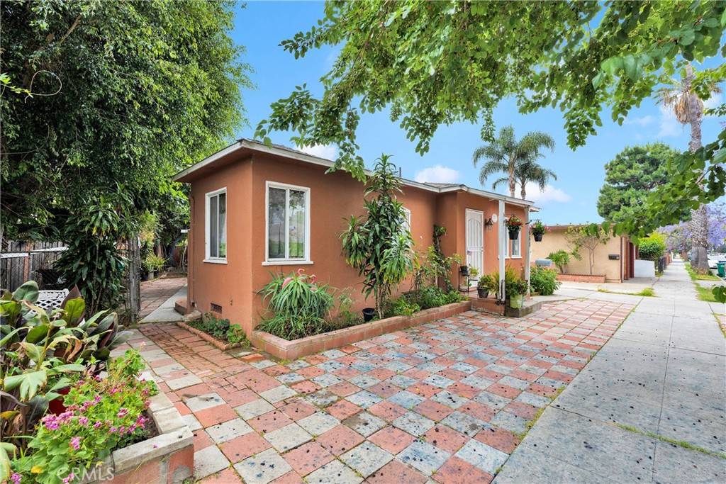 Long Beach, CA 90805,470 E Home ST