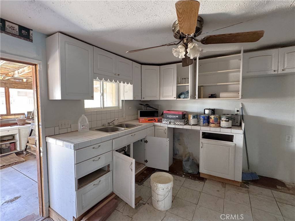 Daggett, CA 92327,35587 National Trails