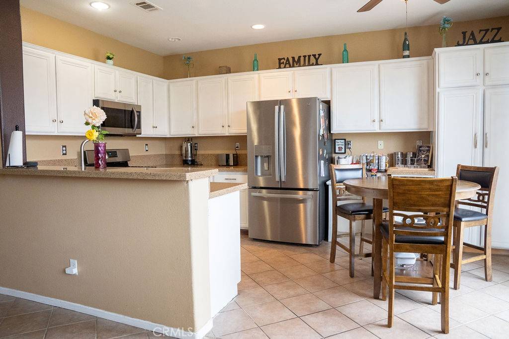 Adelanto, CA 92301,14551 Irwindale CIR