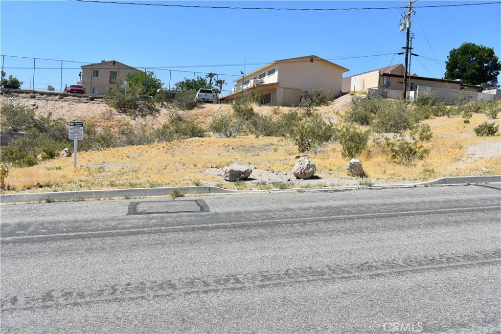 Barstow, CA 92311,0 Pioneer LN