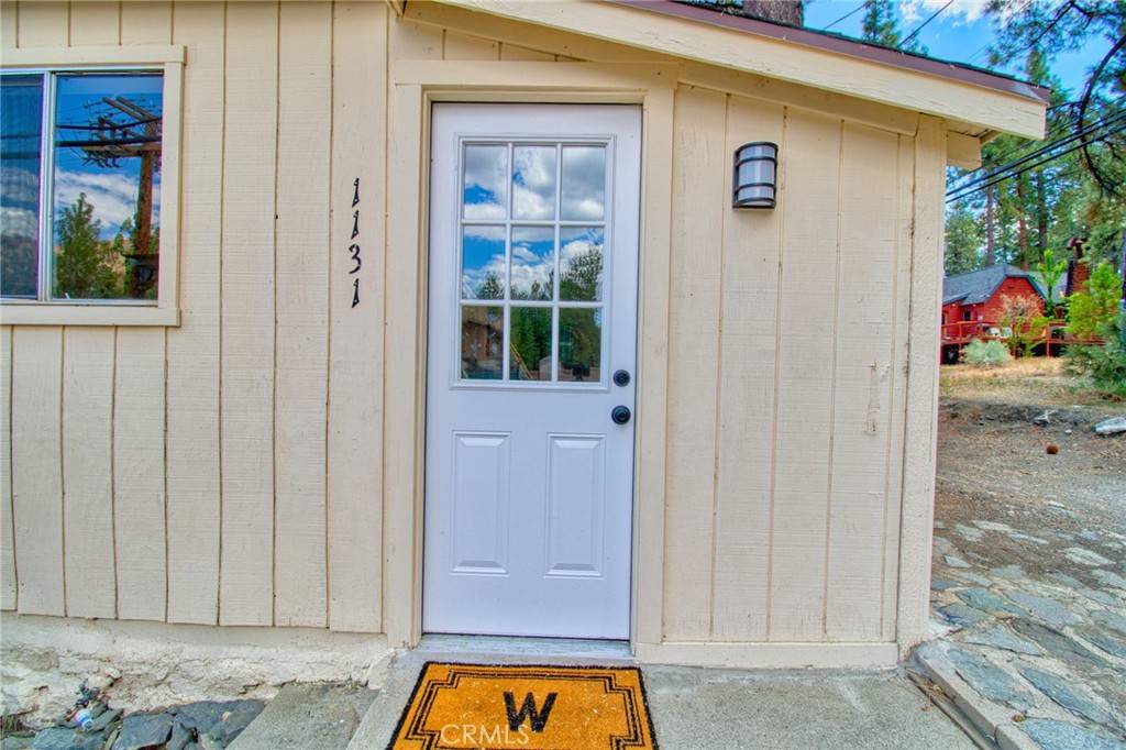 Wrightwood, CA 92397,1131 Apple AVE