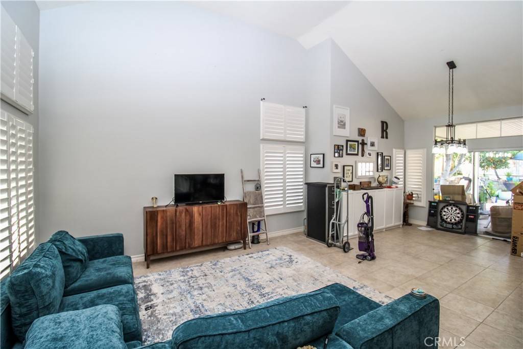 Highland, CA 92346,7223 Yarnell RD