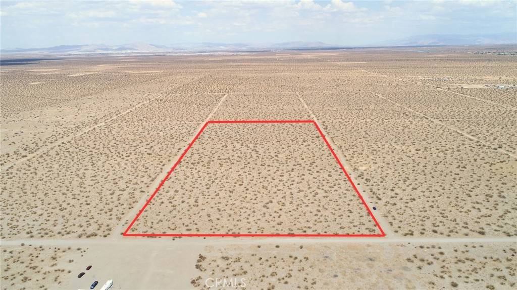 Phelan, CA 92371,11 Eaby RD