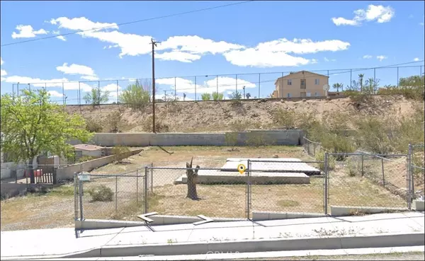 524 Pioneer ST, Barstow, CA 92311