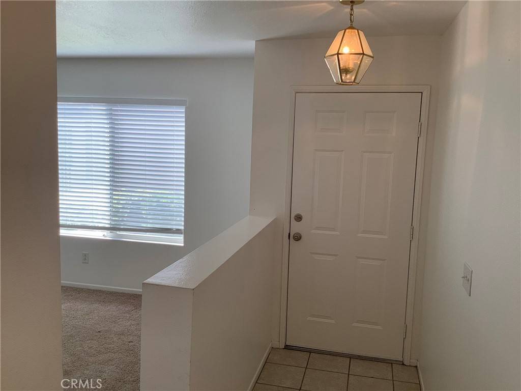 Apple Valley, CA 92308,11562 Oak ST