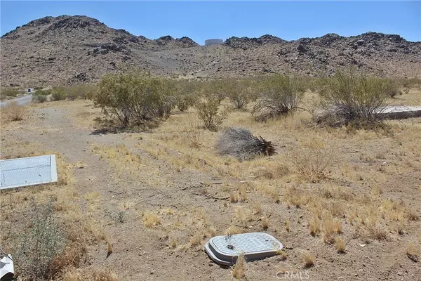 Apple Valley, CA 92307,19767 Roanoke Rd