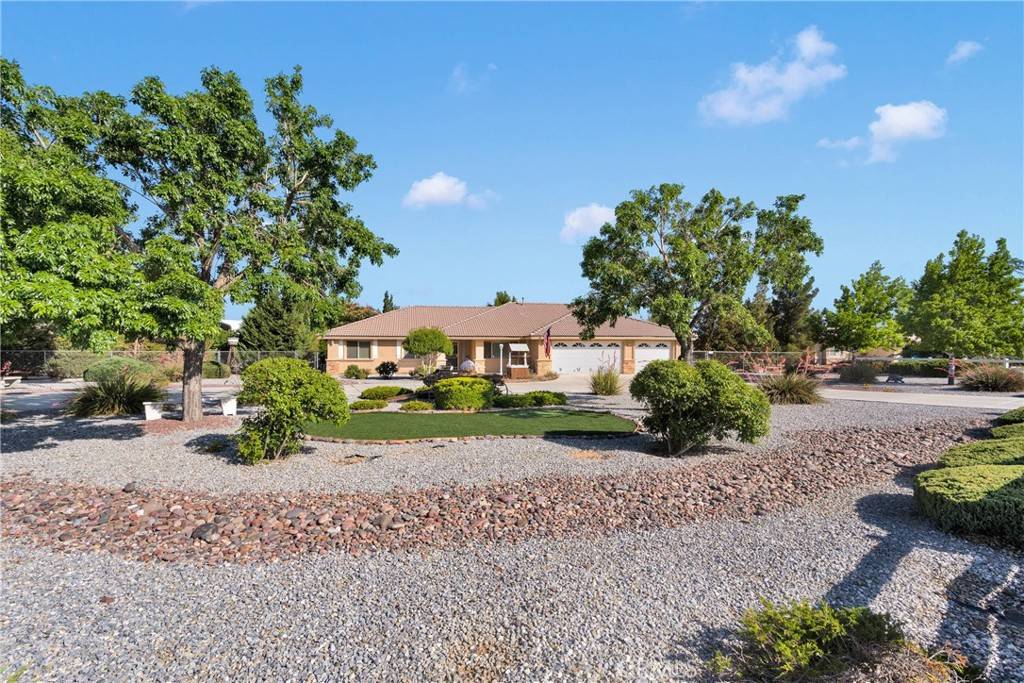 Apple Valley, CA 92307,14908 Dakota RD